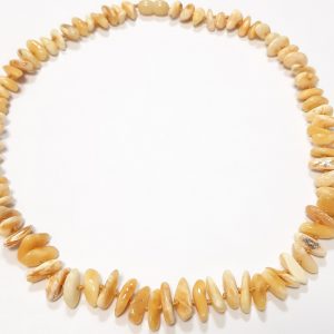 Gintariniai karoliai