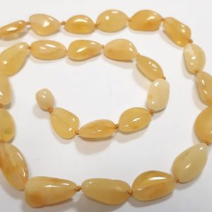 Gintariniai karoliai