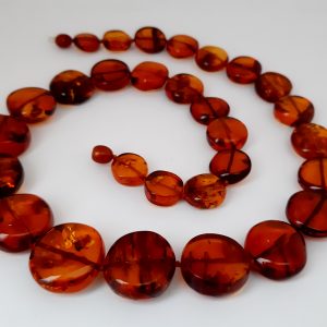 Gintariniai karoliai