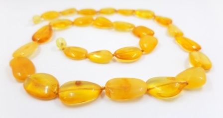 Natūralus Baltijos gintaro karoliai