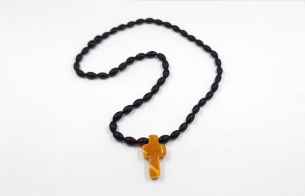 Gintaro vyriški karoliai su križiu