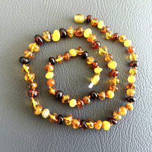 Natūralaus Baltijos gintaro karoliai