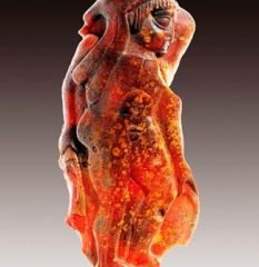 Gintariniai dirbiniai 9