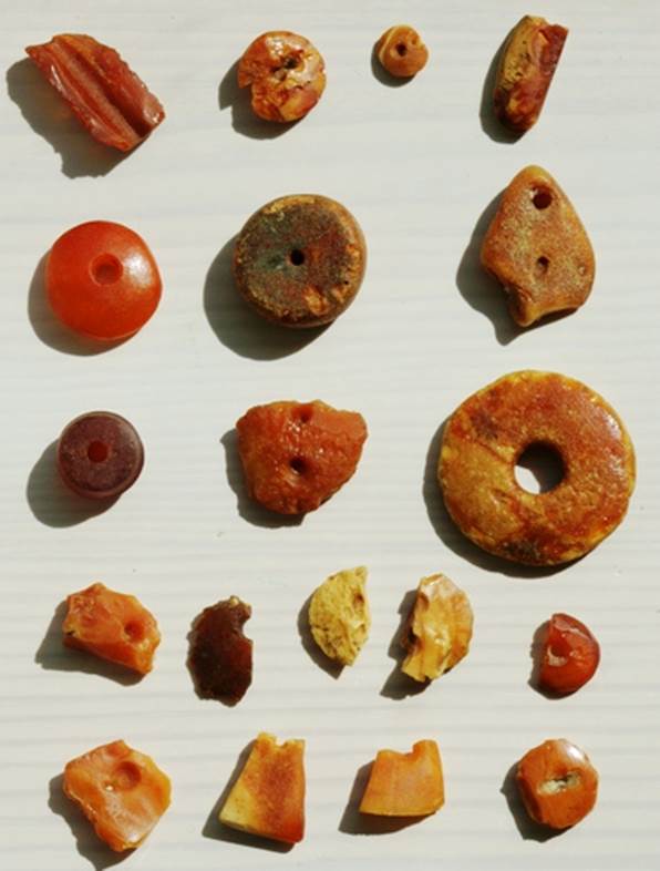 Gintariniai dirbiniai